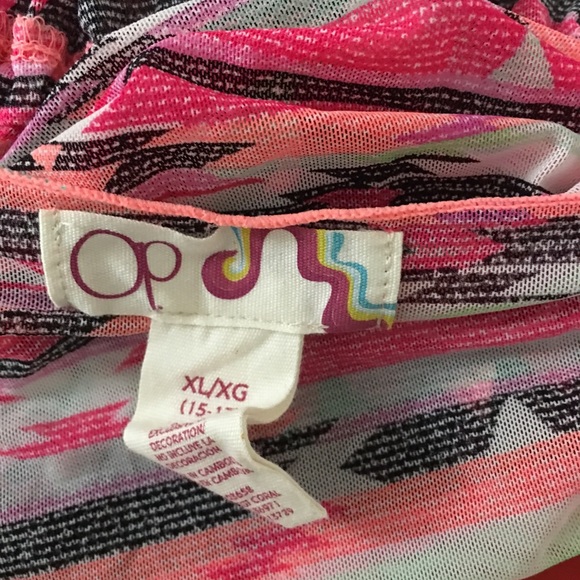 Beach Cover-Up - Picture 3 of 3